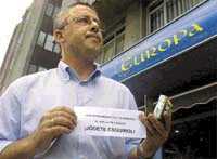 Cafeteria que no hizo huelga el 20J: ¡J&oacute;dete, esquirol!