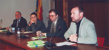 Biblioteca Valenciana, 21 de febrero de 2002, acto de presentaci&oacute;n del libro de Fernando Rodr&iacute;guez Genov&eacute;s, Saber del &aacute;mbito