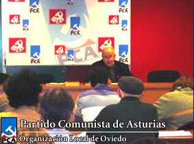 José María Laso durante el desarrollo de su conferencia, el 25 de noviembre de 2003