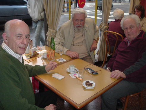 Buenos Aires, agosto 2005, de izquierda a derecha Sigfrido Samet Letichevsky, Víctor Oscar García Costa y Luis Roizenblat (lo tres colaboradores hace bastantes años de la revista 'Fulanito')