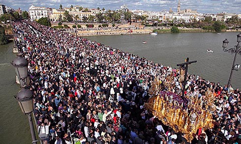 Capirotes y preservativos Capirotes y preservativos
