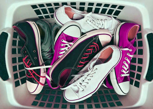 Donde había un zapato ahora hay quinientos Donde había un zapato ahora hay quinientos