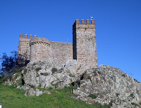 Vista del Castillo de Cortegana (Huelva) donde el autor trabó conocimiento con la filosofía de Gustavo Bueno